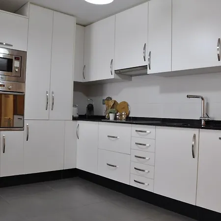 Santa Maria Bertamirans Apartamento